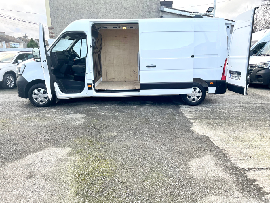 2023 Renault Master LM35 BUSINESS+ 2.3 BLUE DCI 135PS LWB €19,000