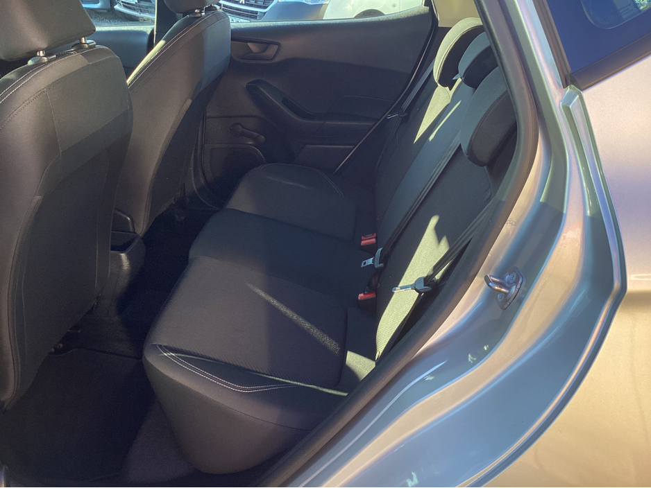 2022 Ford Fiesta - image 14