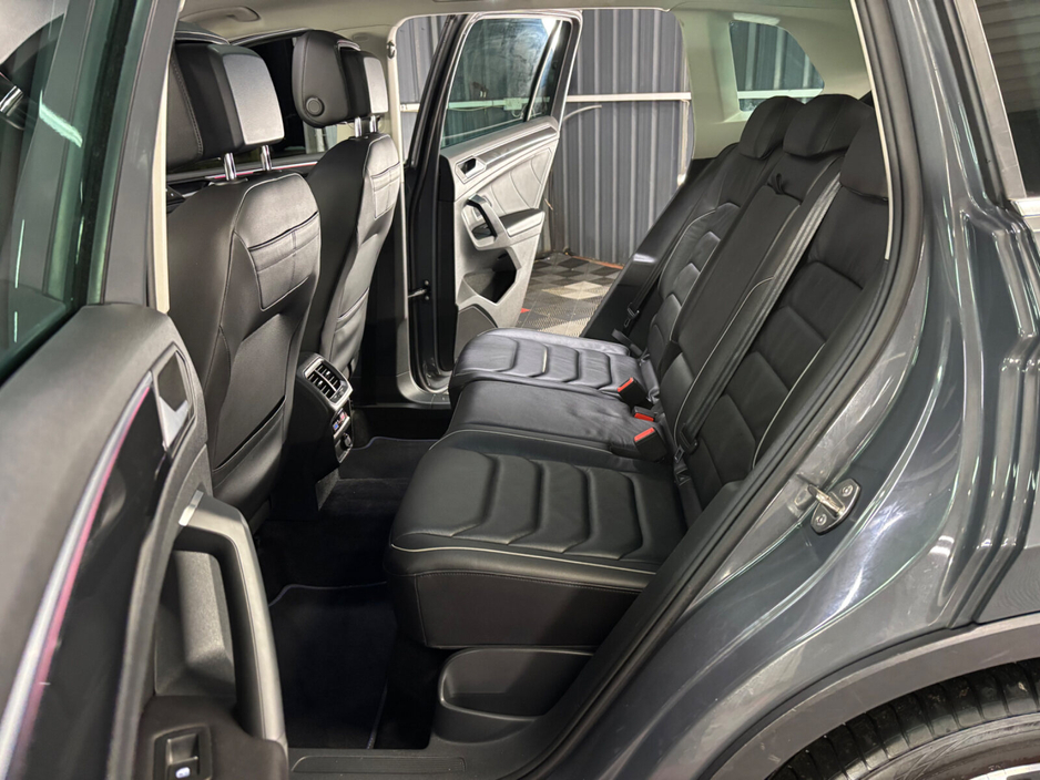 2021 Volkswagen Tiguan - image 22