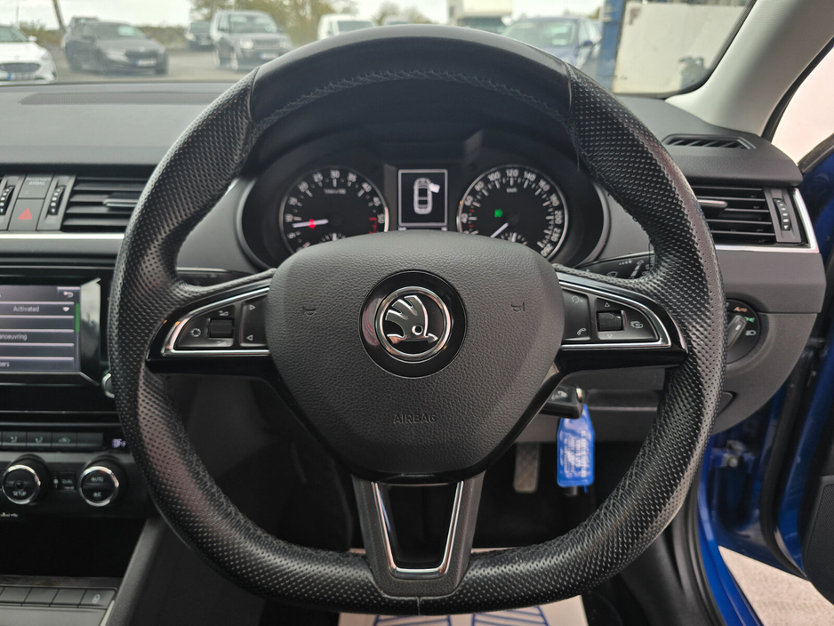 2015 Skoda Octavia - image 21