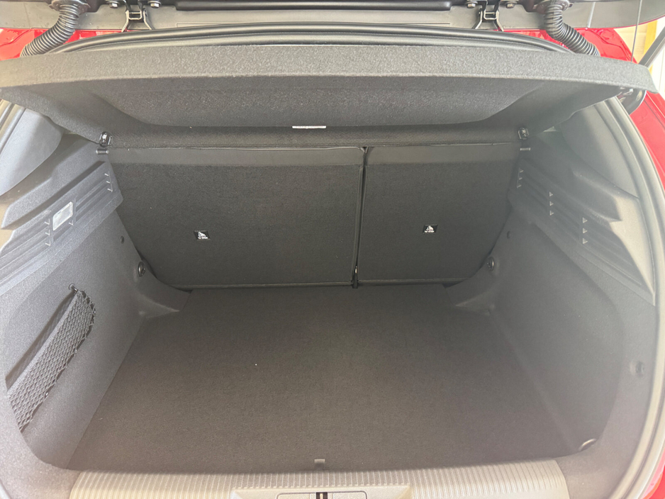 2026 Peugeot 308 - image 12