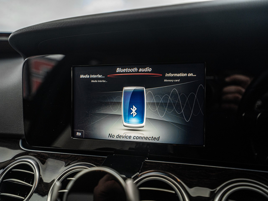 2016 Mercedes-Benz E Class - image 28