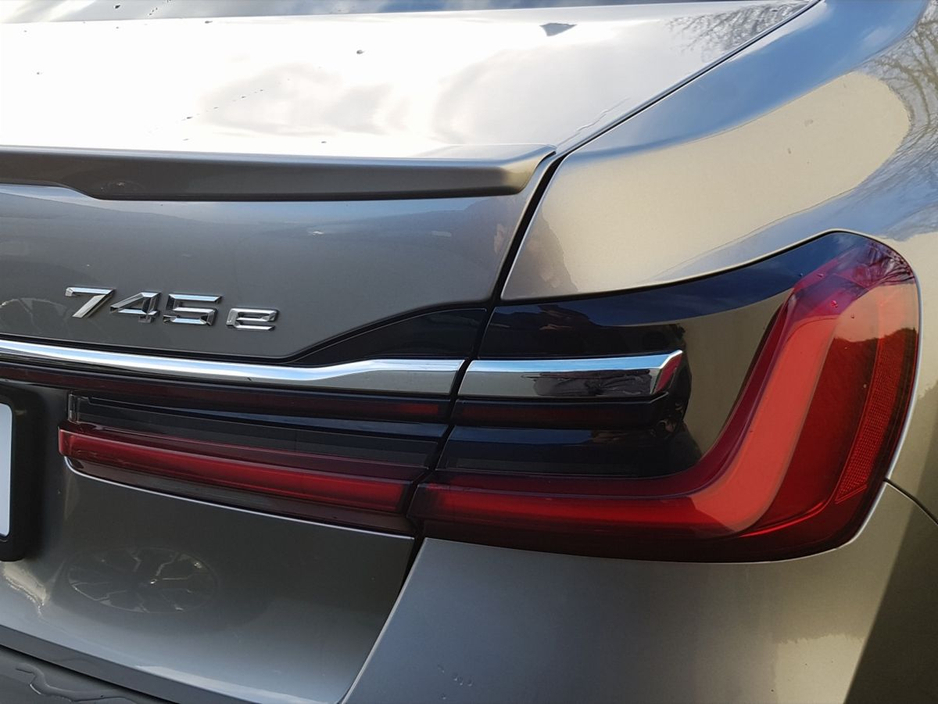 2022 BMW 7 Series 745e M Sport €63,995