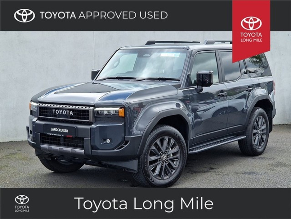 2025 Toyota Landcruiser - image 2