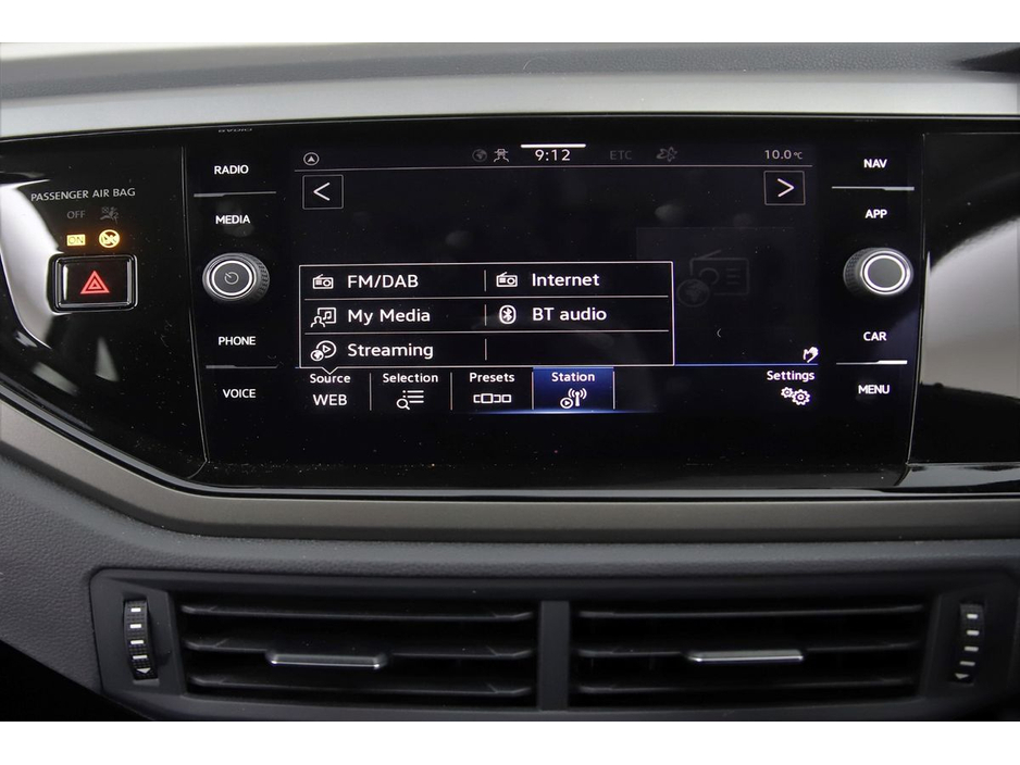 2021 Volkswagen Polo - image 15