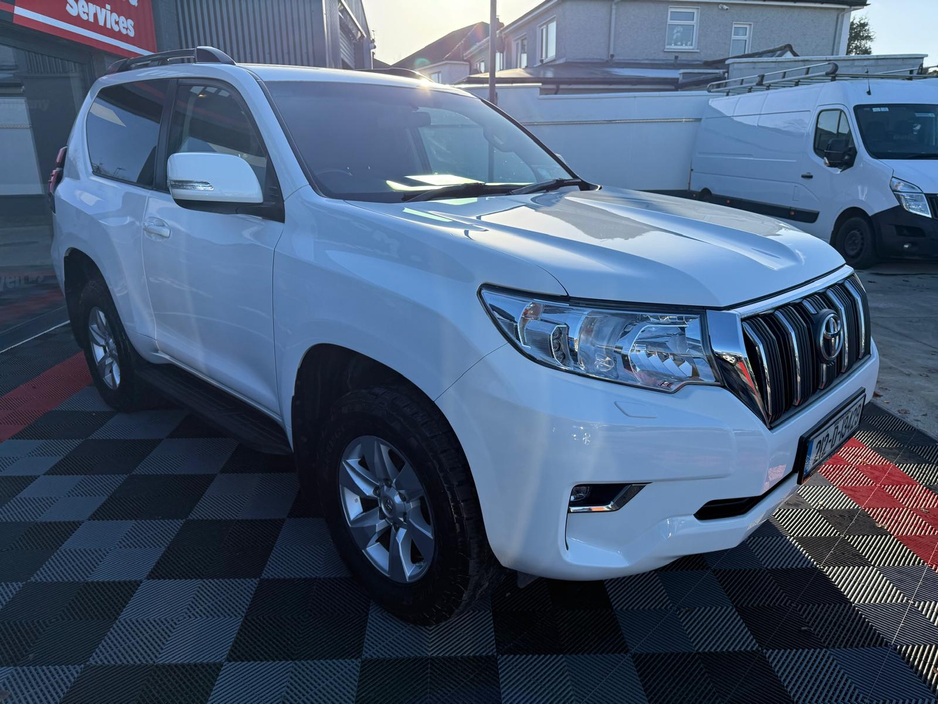 2021 Toyota Landcruiser LAND CRU SWB COMMERCIAL 2DR, VAT INVOICE , Fully Serviced , New 12 MTH DOE , Reverse Camera , 2.8 Dsl Manual , € 143 p/w & €17,950 Trade in / Deposit , Cruise Control , Dual Climate Control , €38,980