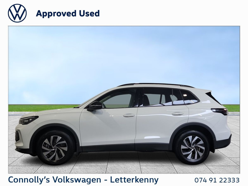 2025 Volkswagen Tiguan - image 6