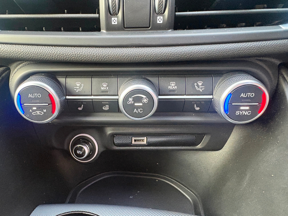 2024 Alfa Romeo Giulia - image 26