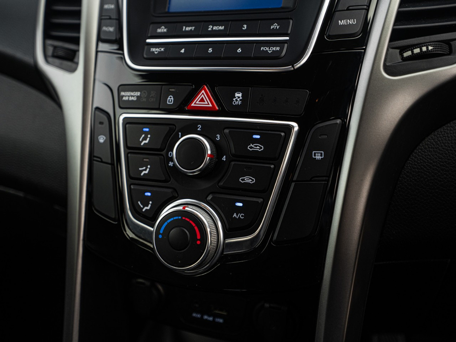 2014 Hyundai i30 - image 22