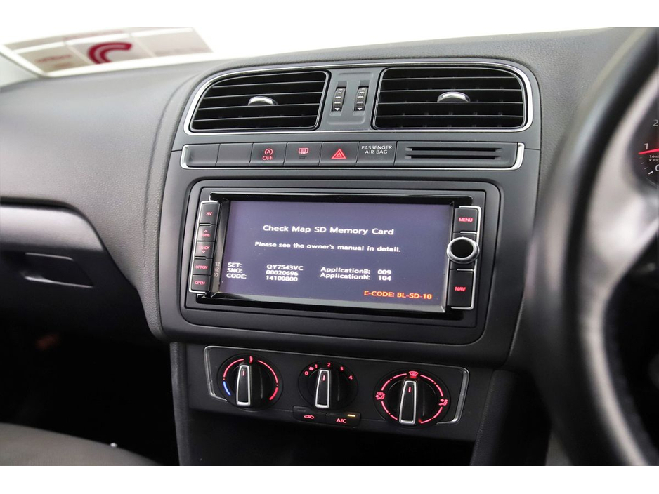 2017 Volkswagen Polo - image 21