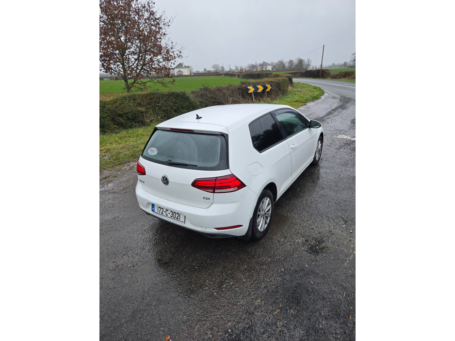 2017 Volkswagen Golf  €10,500