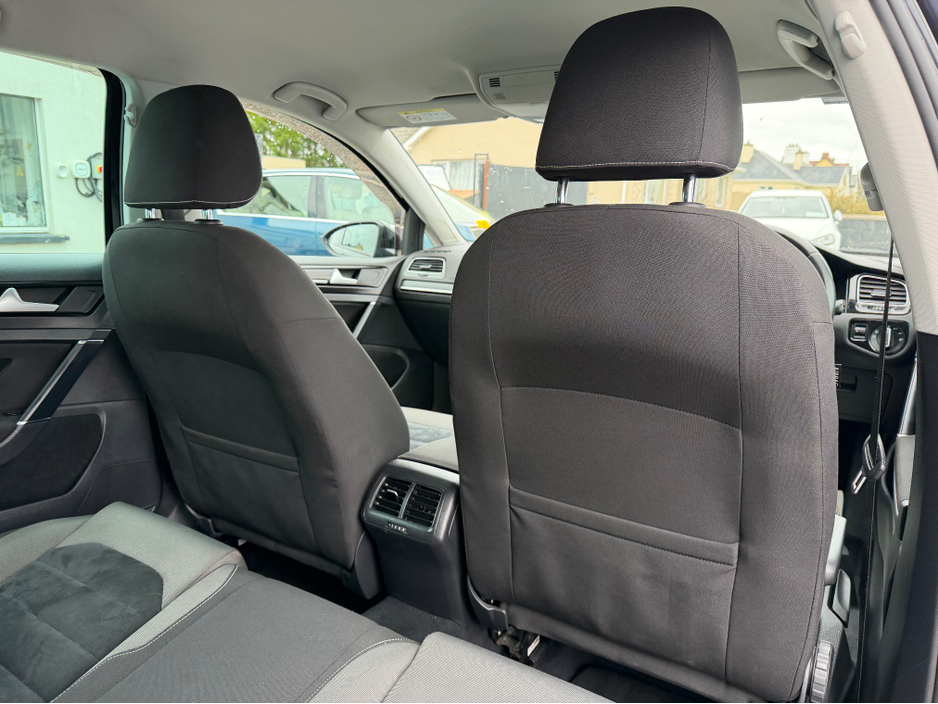 2016 Volkswagen Golf - image 24
