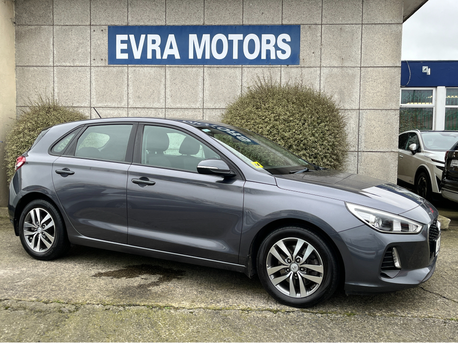 2019 Hyundai i30 - image 3