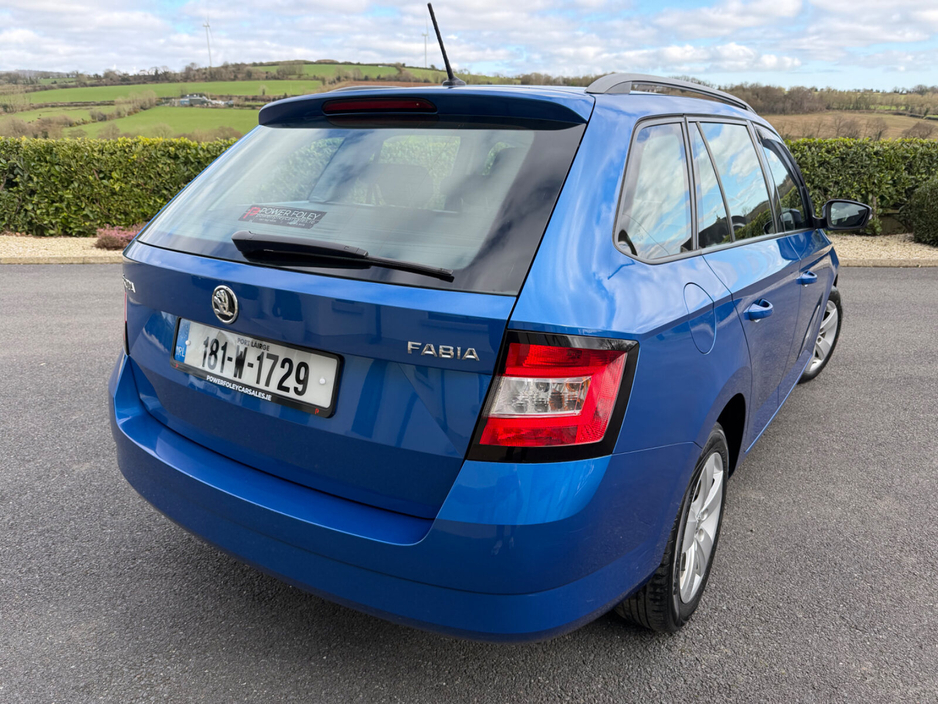 2018 Skoda Fabia - image 3