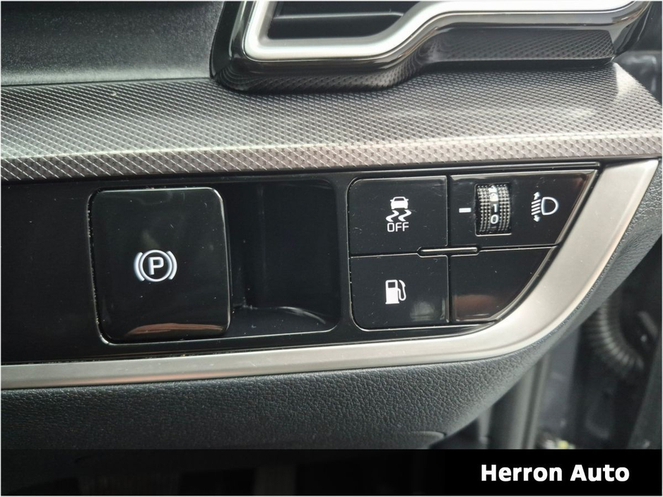 2024 Kia Sportage - image 17