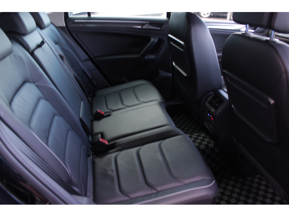 2019 Volkswagen Tiguan 2.0TDI 150BHP R-LINE EDITION 4 MOTION  AUTOMATIC // 1 OWNER CAR WITH ONLY 124,000KMS // BUY WITH CONFODENCE AA AND SIMI APPROVED DEALER 2026 // FINANCE ARRANGED // ALL TRADE INS WELCOME // €25,950