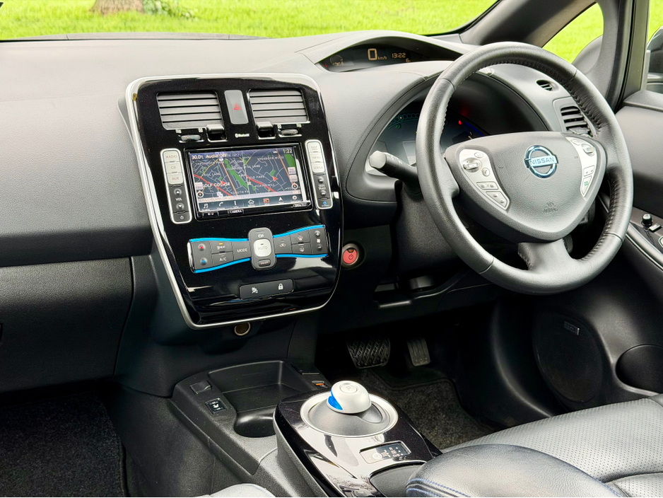 2017 Nissan Leaf Electric | 30 kWh High spec Teckna Edition | AA approved | Only 37,000 km | 2 keys | Jan 27 nct | July 26 nct | Sold checked and serviced with warranty and full Motor History report supplied. €8,900