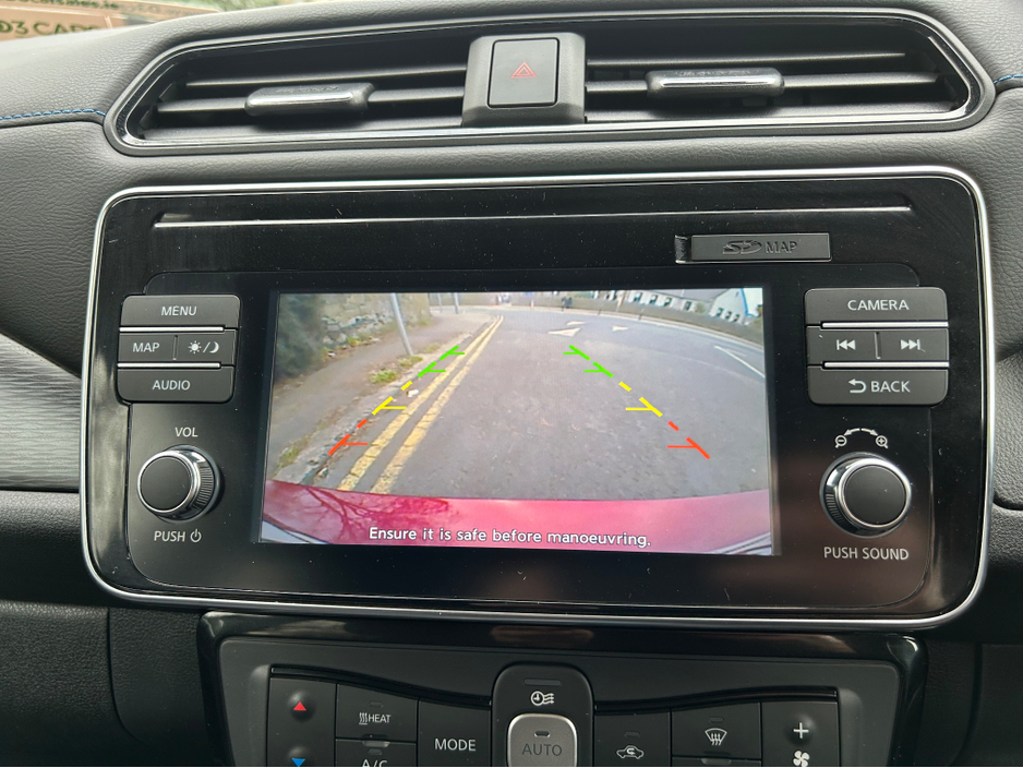 2019 Nissan Leaf - image 13