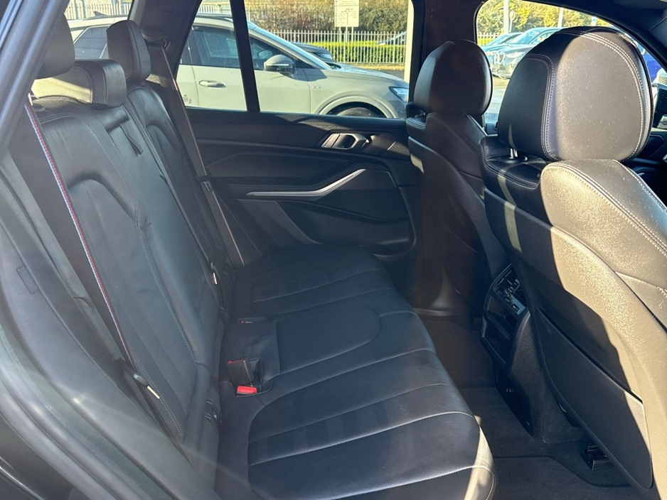 2022 BMW X5 xDrive45e M Sport €65,950