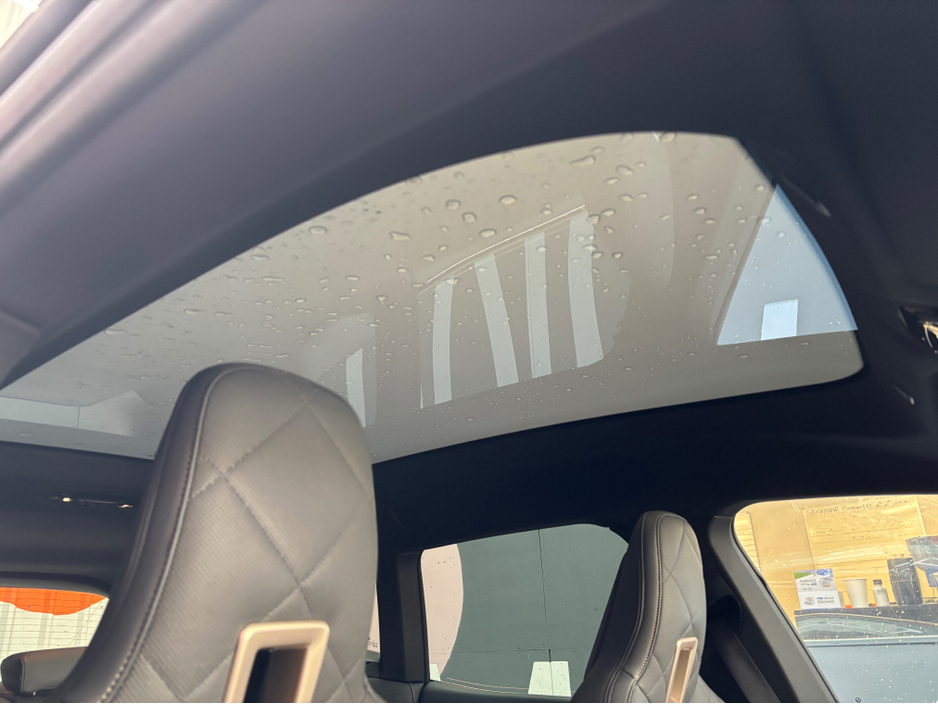 2022 BMW iX - image 12