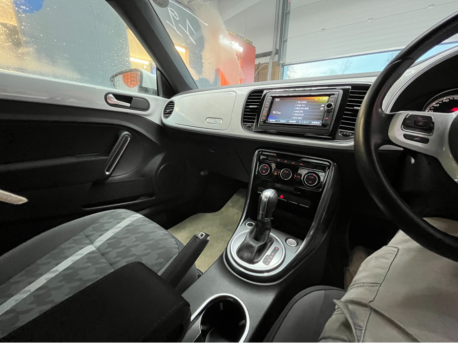 2019 Volkswagen Beetle €17950 2019 VOLKSWAGEN BEETLE DESIGN MASTER 1.2 AUTOMATIC / CRUISE CONTROL / REVERSE CAMERA AND MORE €17,950