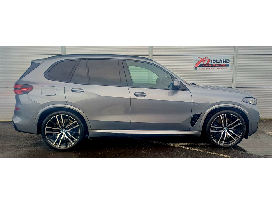 2025 BMW X5 XDRIVE50E M SPORT **Pan Sunroof** €96,800
