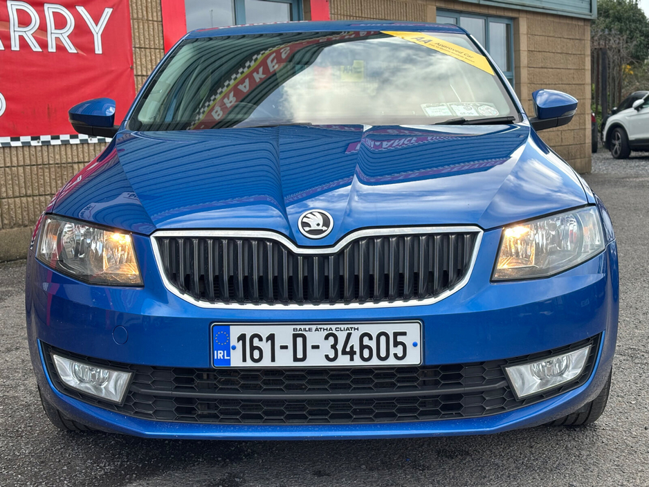 2016 Skoda Octavia - image 2