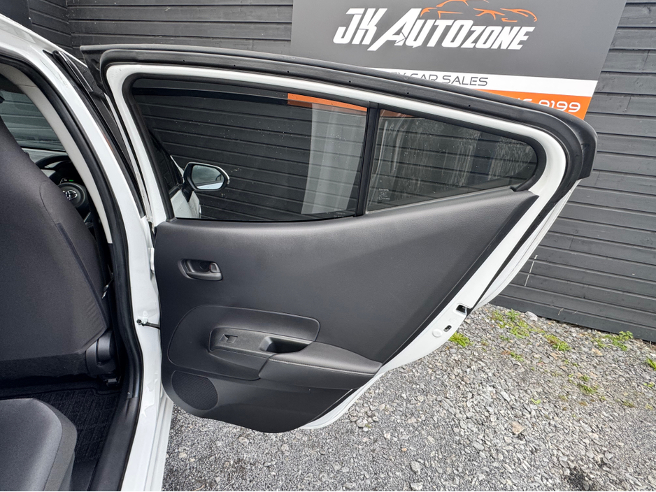 2021 Toyota Aqua - image 16