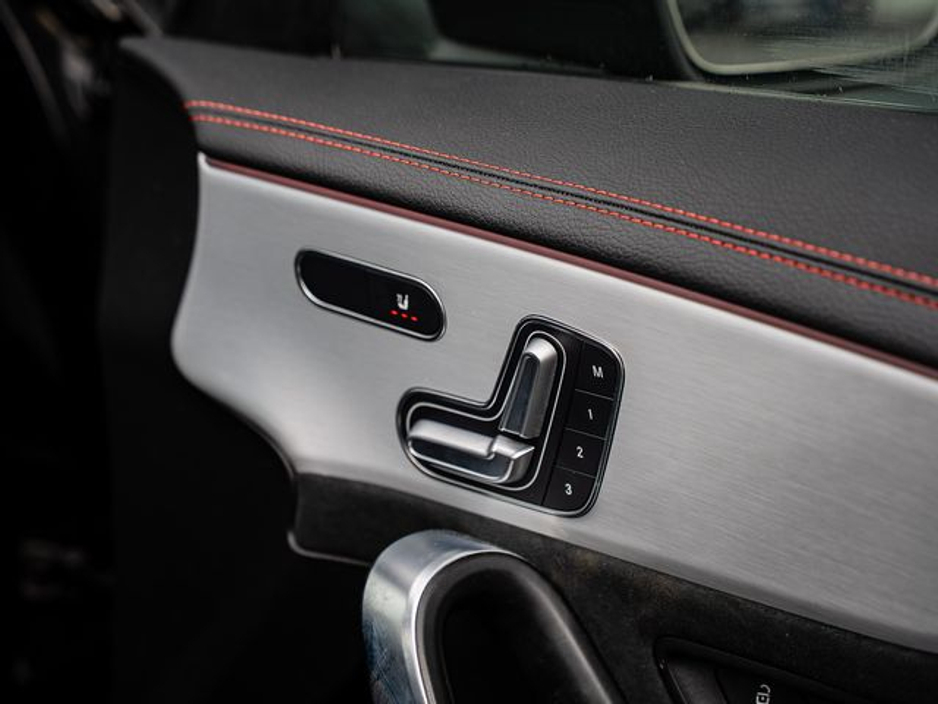 2023 Mercedes-Benz CLA Class CLA 250 E AMG LINE PREMIUM PLUS NIGHT EDITION *panoramic roof €31,950