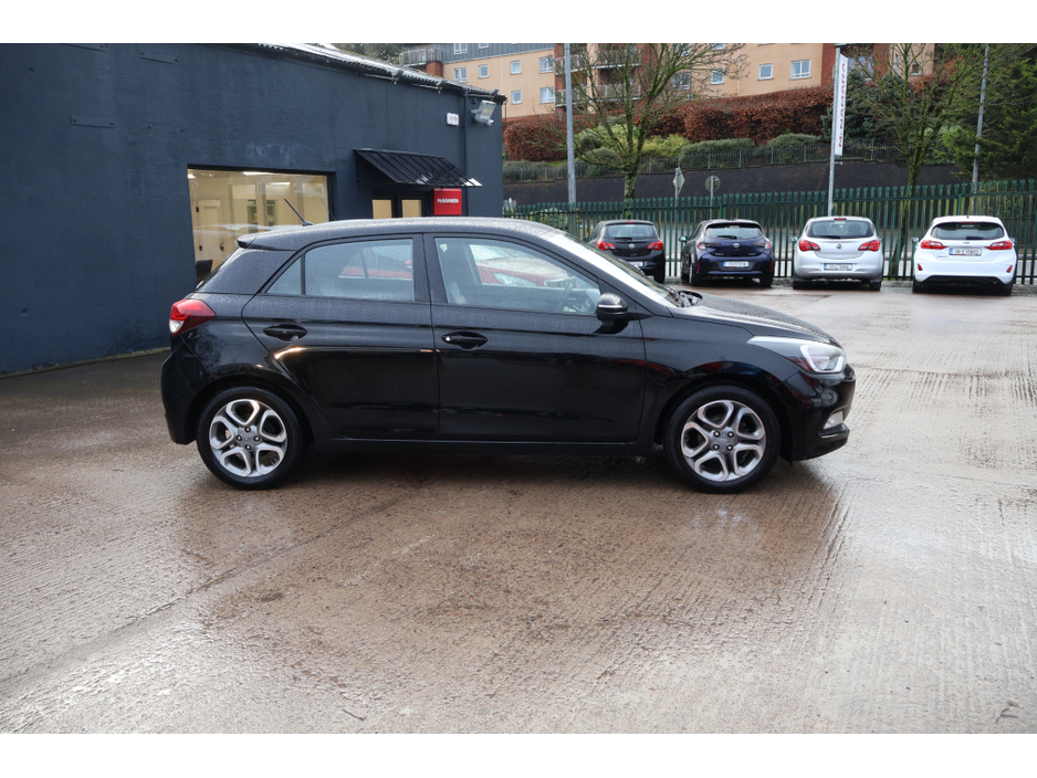 2017 Hyundai i20 Active Low Mileage €11,995
