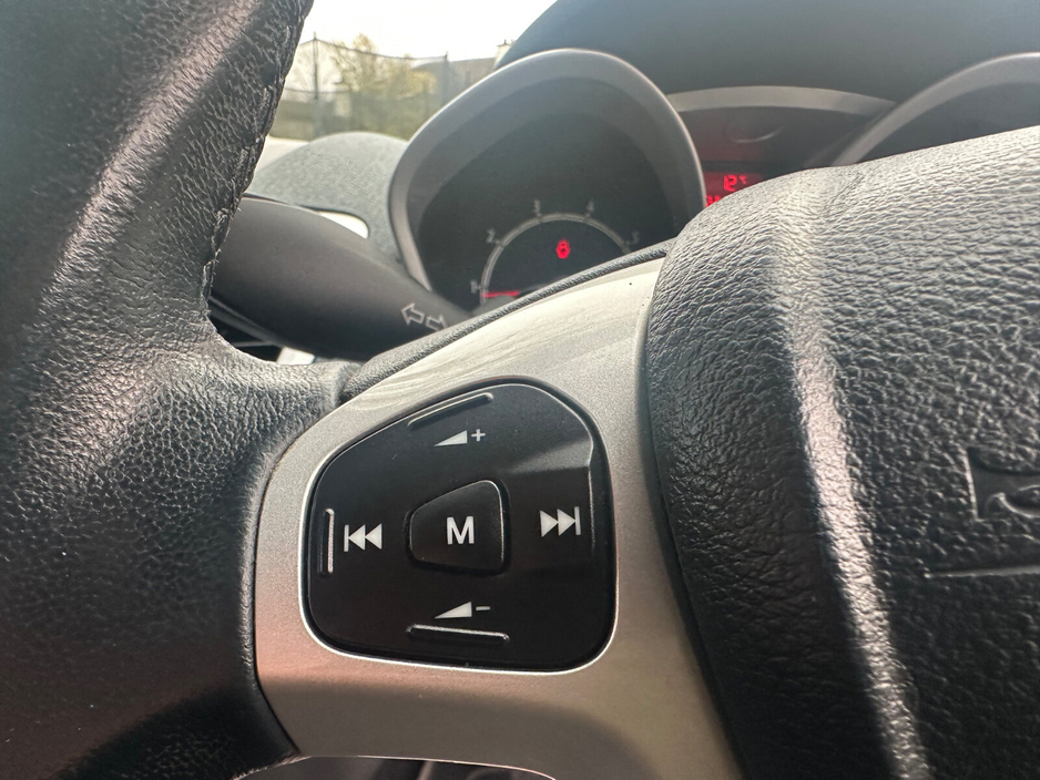 2010 Ford Fiesta 1.25 82 PS Titanium €3,950