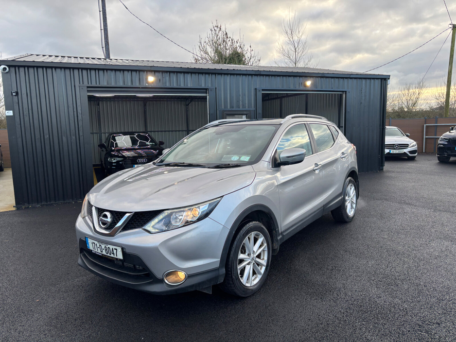 2017 Nissan Qashqai 1.2 PET SV CVT €13,950