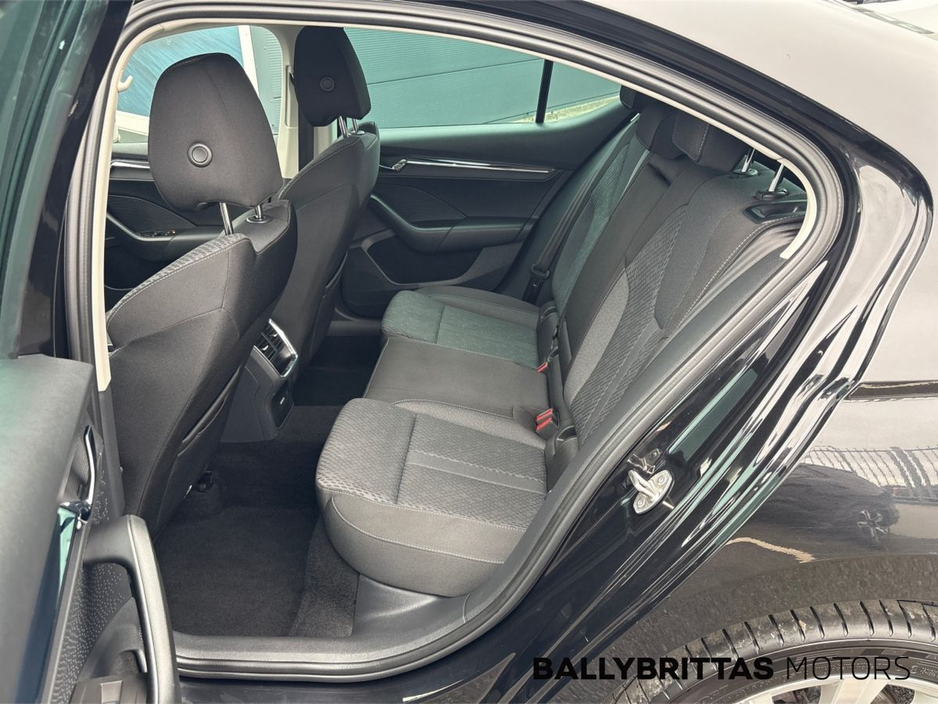 2024 Skoda Octavia - image 7