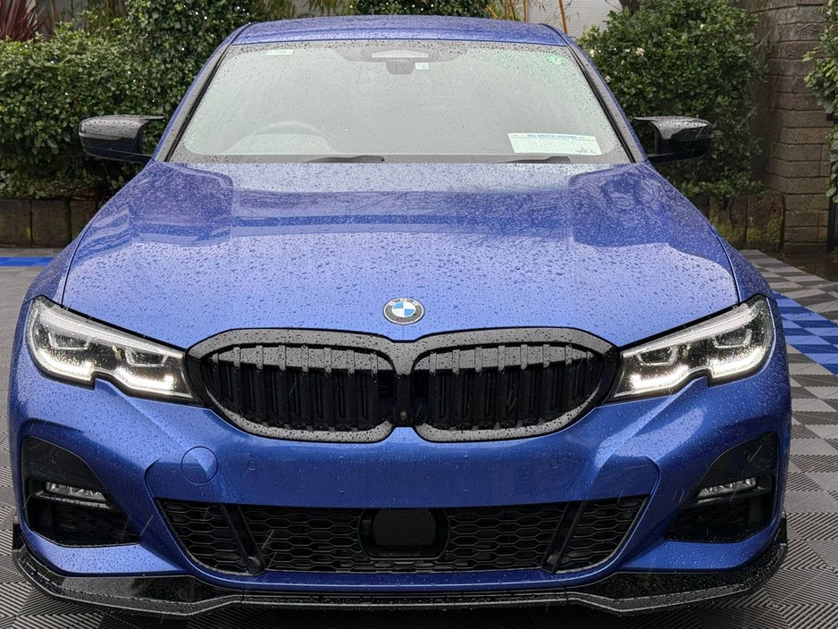 2020 BMW 3 Series 330e M-SPORT COMPETITION 2.0 HYBRID * HUGE SPEC * // VERY LOW MILEAGE // HEADS-UP DISPLAY // APPLE CARPLAY/BLUETOOTH MUSIC €34,900