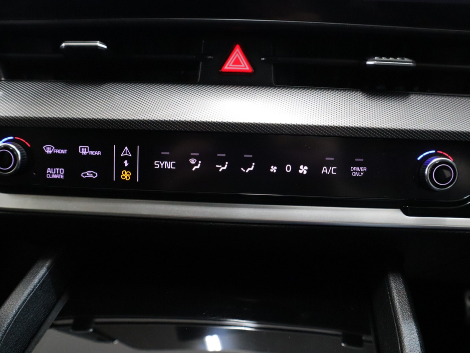2022 Kia Sportage - image 23