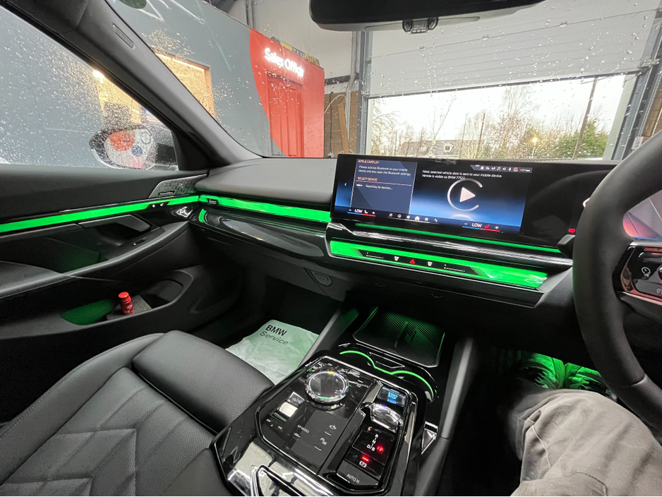 2024 BMW i5 2024 BMW I5 EDRIVE40 TOURING EXCELLENCE ELECTRIC AUTOMATIC / CRUISE CONTROL / 360° CAMERA / ELECTRIC MEMORY & HEATED SEATS / APPLE CARPLAY / PANORAMIC SUNROOF / PADDLE SHIFTERS / AMBIENT LIGHT