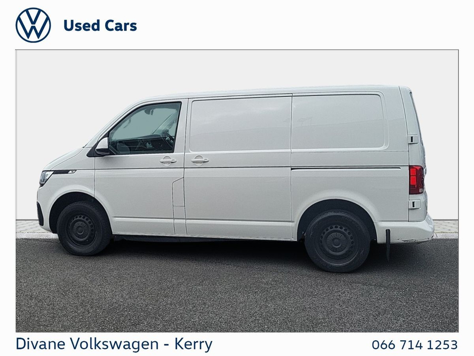 2021 Volkswagen Transporter - image 6