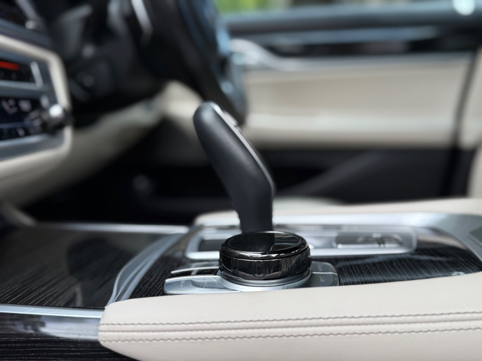 2020 BMW 7 Series  €52,300