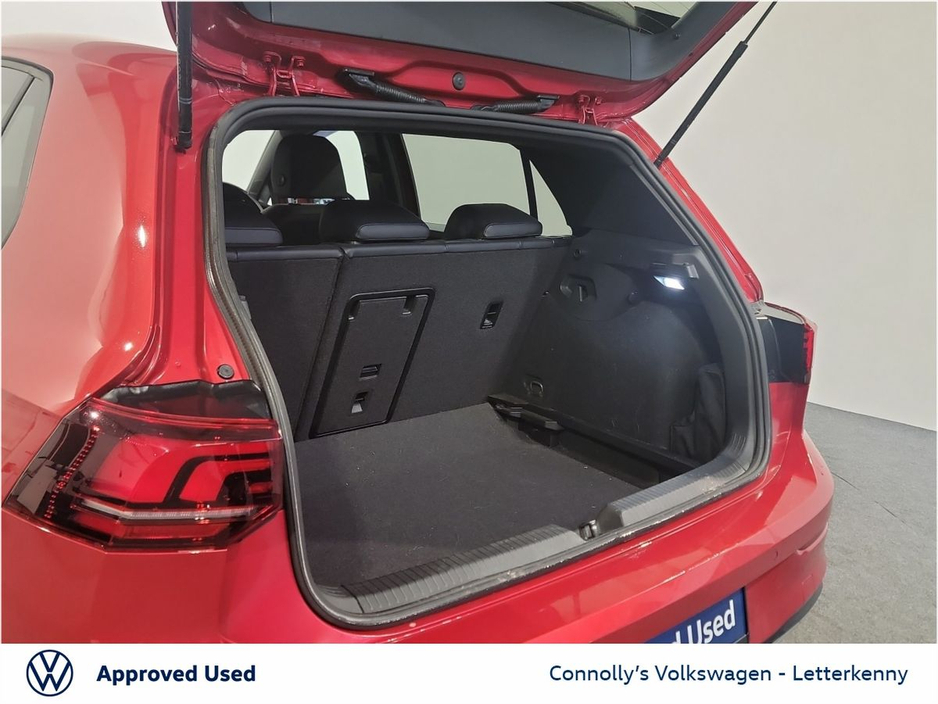 2024 Volkswagen Golf - image 9