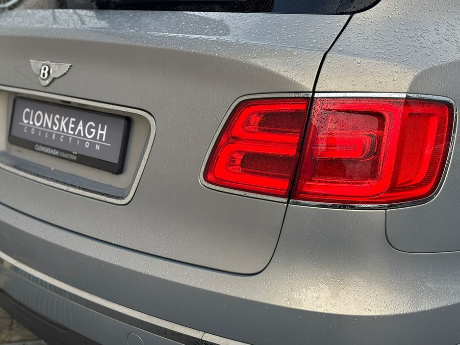 2016 Bentley Bentayga - image 41
