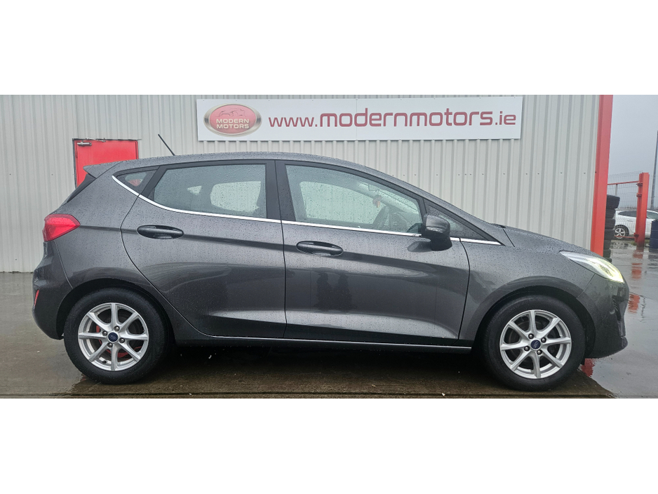 2018 Ford Fiesta ZETEC 1.1 petrol 84bhp 5dr new model €9,950