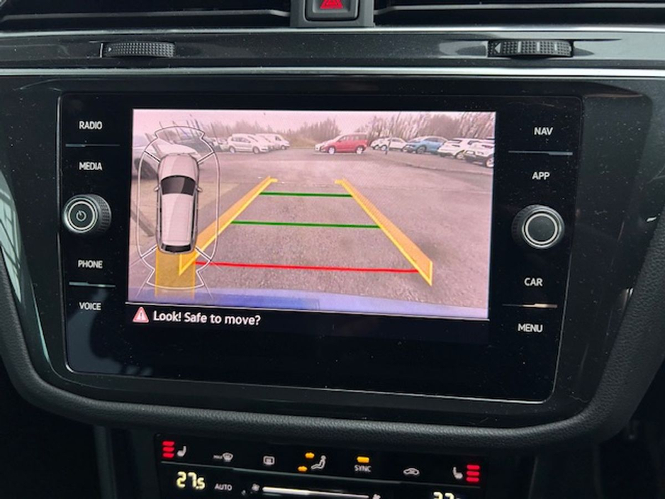 2023 Volkswagen Tiguan 2.0 TDI 150HP R-Line DSG D7F Automatic Mint €45,995