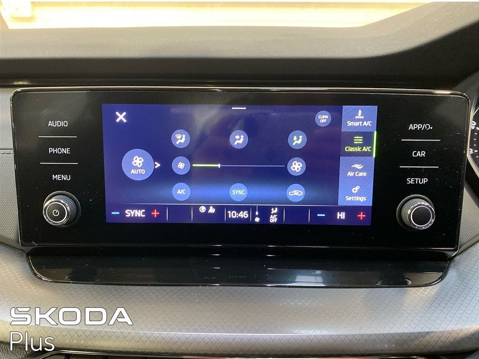 2024 Skoda Octavia - image 15