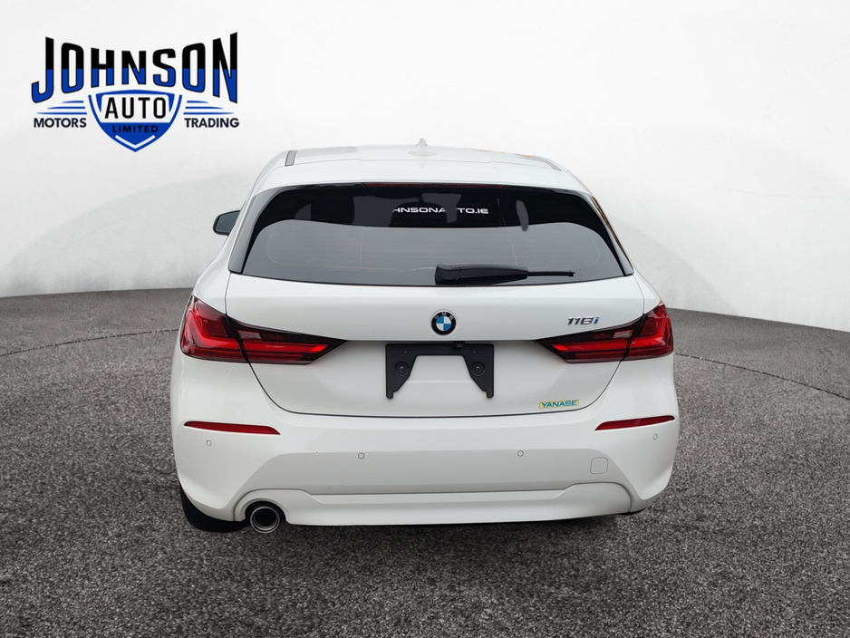 2020 BMW 1 Series - image 2