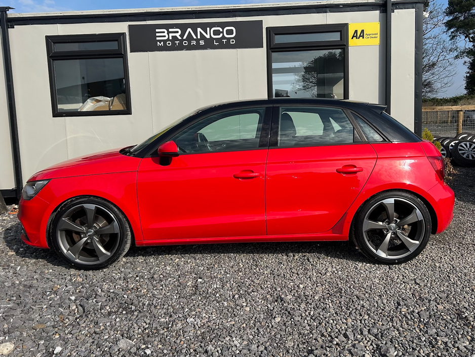 2015 Audi A1 - image 5