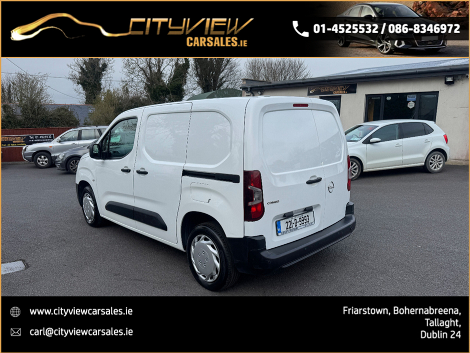 2022 Opel Combo - image 6