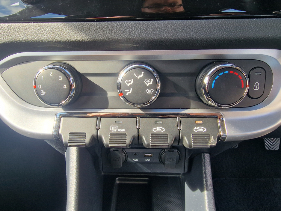 2016 Kia Rio - image 23