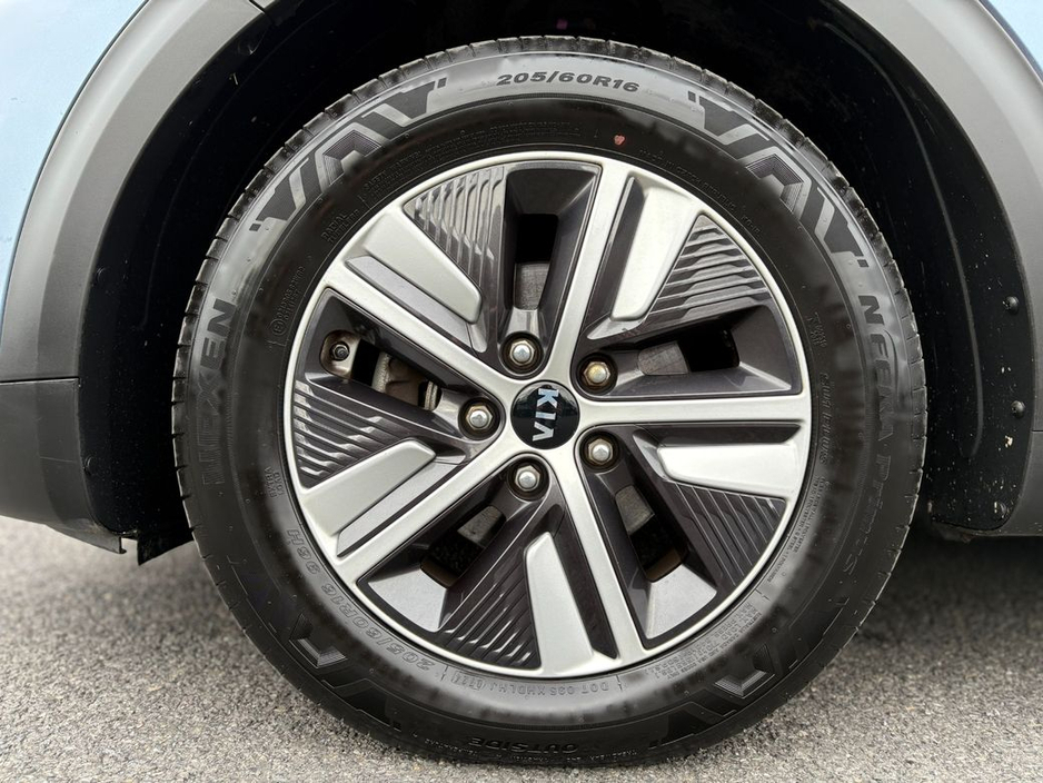 2020 Kia Niro Plug in hybrid €21,995