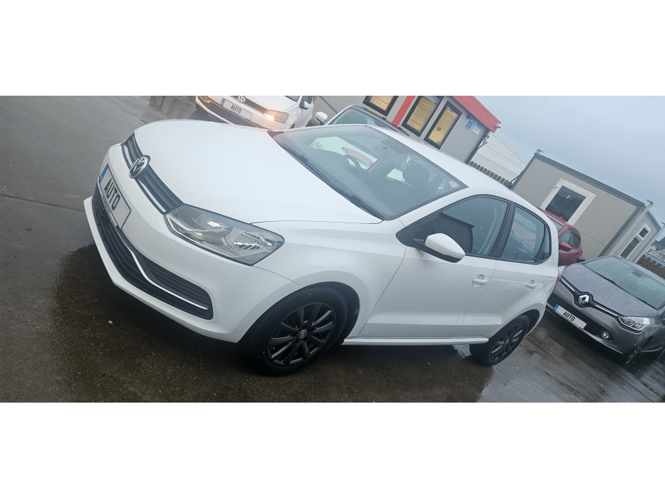 2015 Volkswagen Polo AUTOMATIC 1.2 COMFORTLINE DSG LOW KMS €10,450