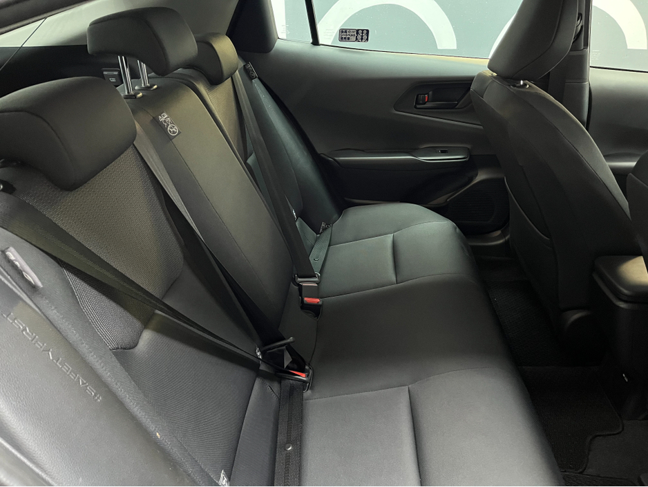 2025 Toyota Prius - image 12